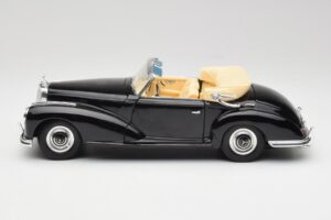 Mercedes 300 S W188 Kabriolett Must Tchibo 1:18 36782 Metall - pilt 4/8