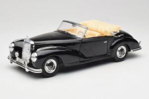 Mercedes 300 S W188 Kabriolett Must Tchibo 1:18 36782 Metall