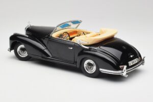 Mercedes 300 S W188 Kabriolett Must Tchibo 1:18 36782 Metall - pilt 7/8