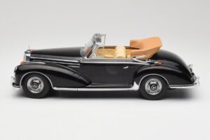 Mercedes 300 SC W188 Kabriolett Must KK-Scale 1:18 KKDC180941 Metall - pilt 3/6