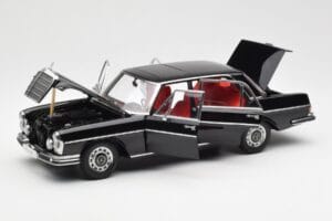 Mercedes 300 SEL 6.3 W109 Must AUTOart 1:18 76140 Metall - pilt 2/8