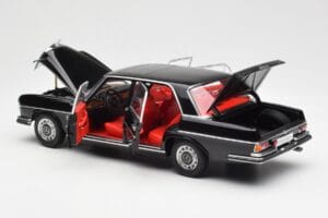 Mercedes 300 SEL 6.3 W109 Must AUTOart 1:18 76140 Metall - pilt 5/8