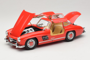 Mercedes 300 SL Gullwing Punane Minichamps 1:18 180039001 Metall - pilt 2/8