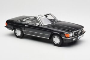 Mercedes 300 SL R107 Must Pearl Diileri Väljaanne Norev 1:18 B66040678 Metall - pilt 8/10