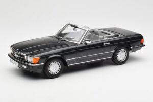 Mercedes 300 SL R107 Must Pearl Diileri Väljaanne Norev 1:18 B66040678 Metall
