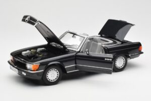 Mercedes 300 SL R107 Must Pearl Diileri Väljaanne Norev 1:18 B66040678 Metall - pilt 2/10