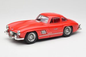 Mercedes 300 SL Punane Bburago 1:18 3015 Metall