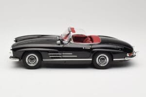 Mercedes 300 SL W198 Roadster Must Minichamps 1:18 180039036 Metall - pilt 4/8
