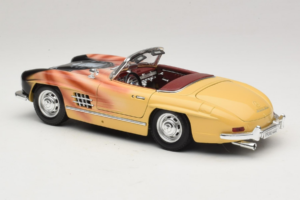 Mercedes 300 SL Roadster Rosemarie Muster Piiratud Väljaanne 18/27 Bburago 1:18 3023-M1 Metall - pilt 7/8