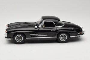 Mercedes 300 SL W198 Roadster With Hardtop Must Minichamps 1:18 180039040 Metall - pilt 4/8