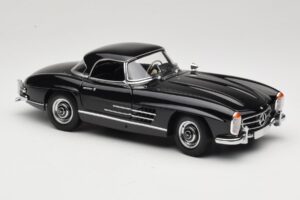 Mercedes 300 SL W198 Roadster With Hardtop Must Minichamps 1:18 180039040 Metall - pilt 6/8