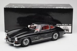 Mercedes 300 SL W198 Must Minichamps 1:18 180039004 Metall - pilt 8/8