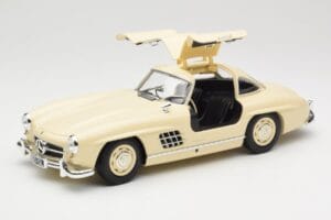 Mercedes 300 SL W198 Kreemjas Minichamps 1:18 110037212 Metall - pilt 2/8