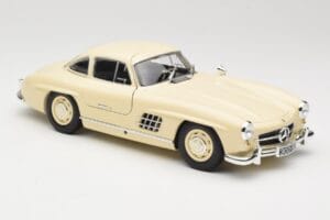 Mercedes 300 SL W198 Kreemjas Minichamps 1:18 110037212 Metall - pilt 6/8