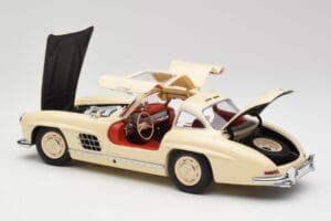 Mercedes 300 SL W198 Kreemjas Punase Saloniga Minichamps 1:18 180039002 Metall - pilt 5/8