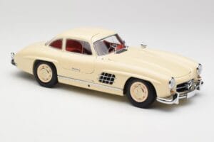 Mercedes 300 SL W198 Kreemjas Punase Saloniga Minichamps 1:18 180039002 Metall - pilt 6/8