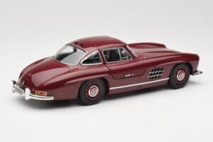 Mercedes 300 SL W198 Gullwing Tumepunane Minichamps 1:18 110037218 Metall - pilt 3/8