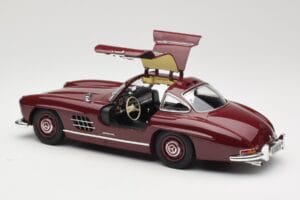 Mercedes 300 SL W198 Gullwing Tumepunane Minichamps 1:18 110037218 Metall - pilt 5/8