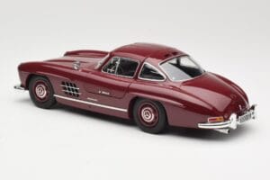 Mercedes 300 SL W198 Gullwing Tumepunane Minichamps 1:18 110037218 Metall - pilt 7/8