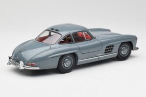 Mercedes 300 SL W198 Graphite Hall Minichamps 1:18 180039005 Metall - pilt 3/8