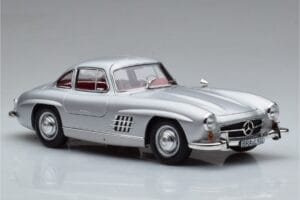 Mercedes 300 SL W198 Gullwing Norev 1:18 183850 Metall - pilt 6/8