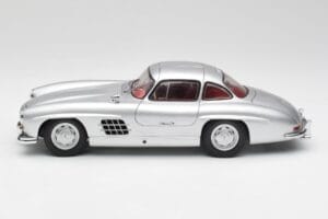 Mercedes 300 SL W198 Gullwing Hõbe Minichamps 1:18 180039000 Metall - pilt 4/8
