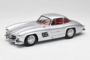 Mercedes 300 SL W198 Gullwing Hõbe Minichamps 1:18 180039000 Metall