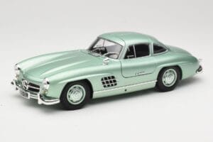 Mercedes 300 SL W198 Gullwing Light Green Metallic Minichamps 1:18 110037221 Metall