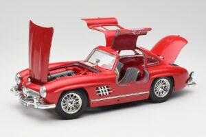 Mercedes 300 SL W198 Red Metallic Bburago 1:18 3013-M1 Metall - pilt 2/8