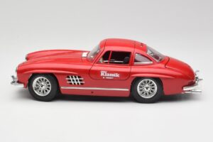 Mercedes 300 SL W198 Red Metallic Bburago 1:18 3013-M1 Metall - pilt 4/8