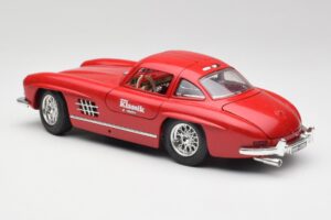 Mercedes 300 SL W198 Red Metallic Bburago 1:18 3013-M1 Metall - pilt 7/8
