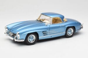 Mercedes 300 SL W198 Roadster Hardtop Light Blue Metallic Minichamps 1:18 180039042 Metall - pilt 3/9