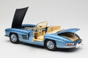 Mercedes 300 SL W198 Roadster Hardtop Light Blue Metallic Minichamps 1:18 180039042 Metall - pilt 6/9