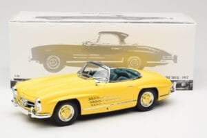 Mercedes 300 SL W198 Roadster Hardtop Signal Yellow Minichamps 1:18 180039044 Metall - pilt 9/9