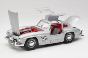 Mercedes 300 SL W198 Gullwing Silver Hall Bburago 1:18 3513 Metall - pilt 2/8