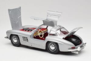 Mercedes 300 SL W198 Gullwing Silver Hall Bburago 1:18 3513 Metall - pilt 4/8