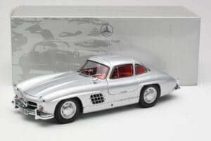 Mercedes 300 SL W198 Gullwing Hõbe Metallik Minichamps 1:18 B66040379 Metall - pilt 8/8
