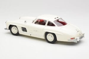 Mercedes 300 SL W198 Valge Minichamps 1:18 180039006 Metall - pilt 7/8