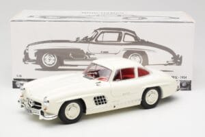 Mercedes 300 SL W198 Valge Minichamps 1:18 180039006 Metall - pilt 8/8