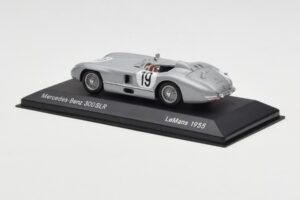 Mercedes 300 SLR #19 J.M. Fangio / S. Moss 24 Hours of Le Mans 1955 Minichamps 1:43 B66040253 Metall - pilt 3/4