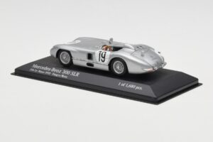 Mercedes 300 SLR #19 P. Levegh / J. Fitch 24 Hours of Le Mans 1955 Minichamps 1:43 432553000 Metall - pilt 3/4