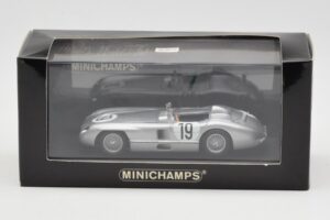 Mercedes 300 SLR #19 P. Levegh / J. Fitch 24 Hours of Le Mans 1955 Minichamps 1:43 432553000 Metall - pilt 4/4