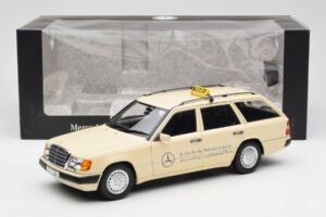 Mercedes 300D S124 T-Model Hele Elevandiluu Taxi Diileri Väljaanne Norev 1:18 B66040702 Metall