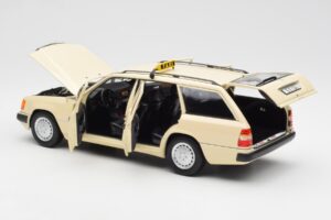 Mercedes 300D S124 T-Model Hele Elevandiluu Taxi Diileri Väljaanne Norev 1:18 B66040702 Metall - pilt 5/8