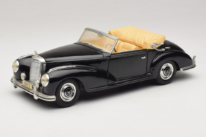 Mercedes 300S Must Maisto 1:18 52116-P1 Metall