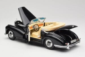 Mercedes 300SC W188 Obsidian Must Maisto 1:18 806B Metall - pilt 5/8