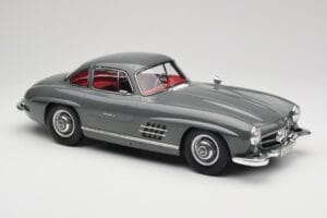 Mercedes 300SL W198 Gullwing Graphite Grey Norev 1:12 123852 Metall - pilt 4/6