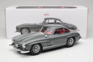 Mercedes 300SL W198 Gullwing Graphite Grey Norev 1:12 123852 Metall - pilt 6/6