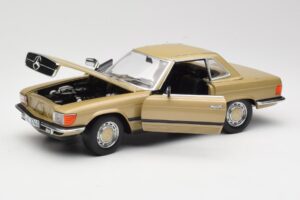 Mercedes 350 SL R107 Kuldne Sun Star 1:18 MB004 Metall - pilt 2/8