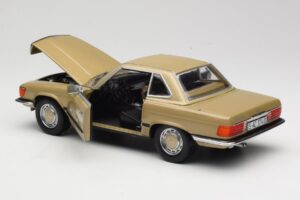 Mercedes 350 SL R107 Kuldne Sun Star 1:18 MB004 Metall - pilt 5/8